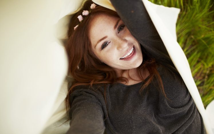 redhead, Women, Smiling, Freckles HD Wallpaper Desktop Background