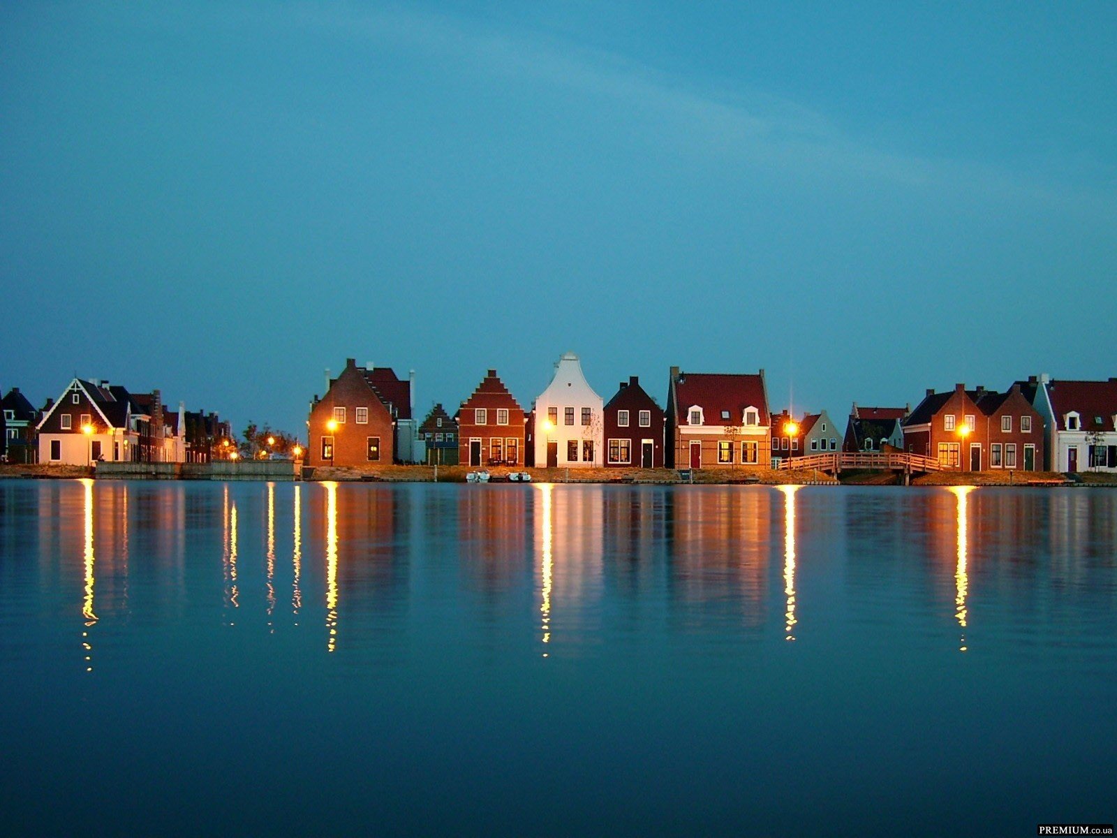 lake, Village Wallpaper