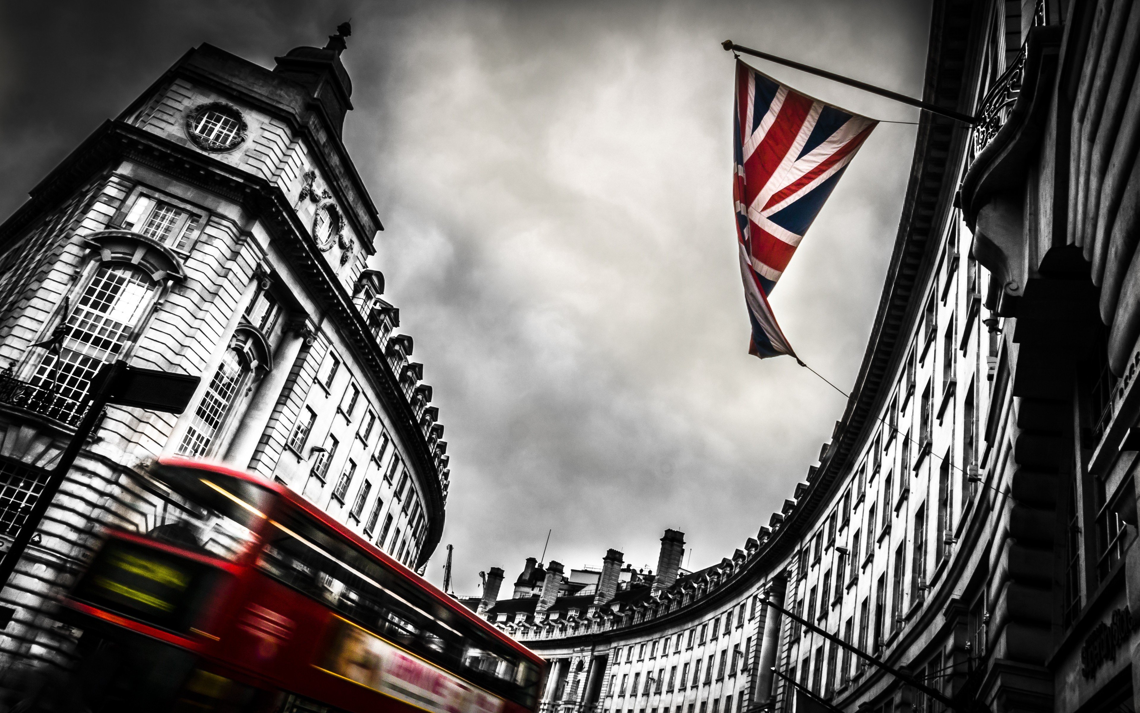 city, Flag, Selective coloring, London, Buses, Union Jack Wallpaper