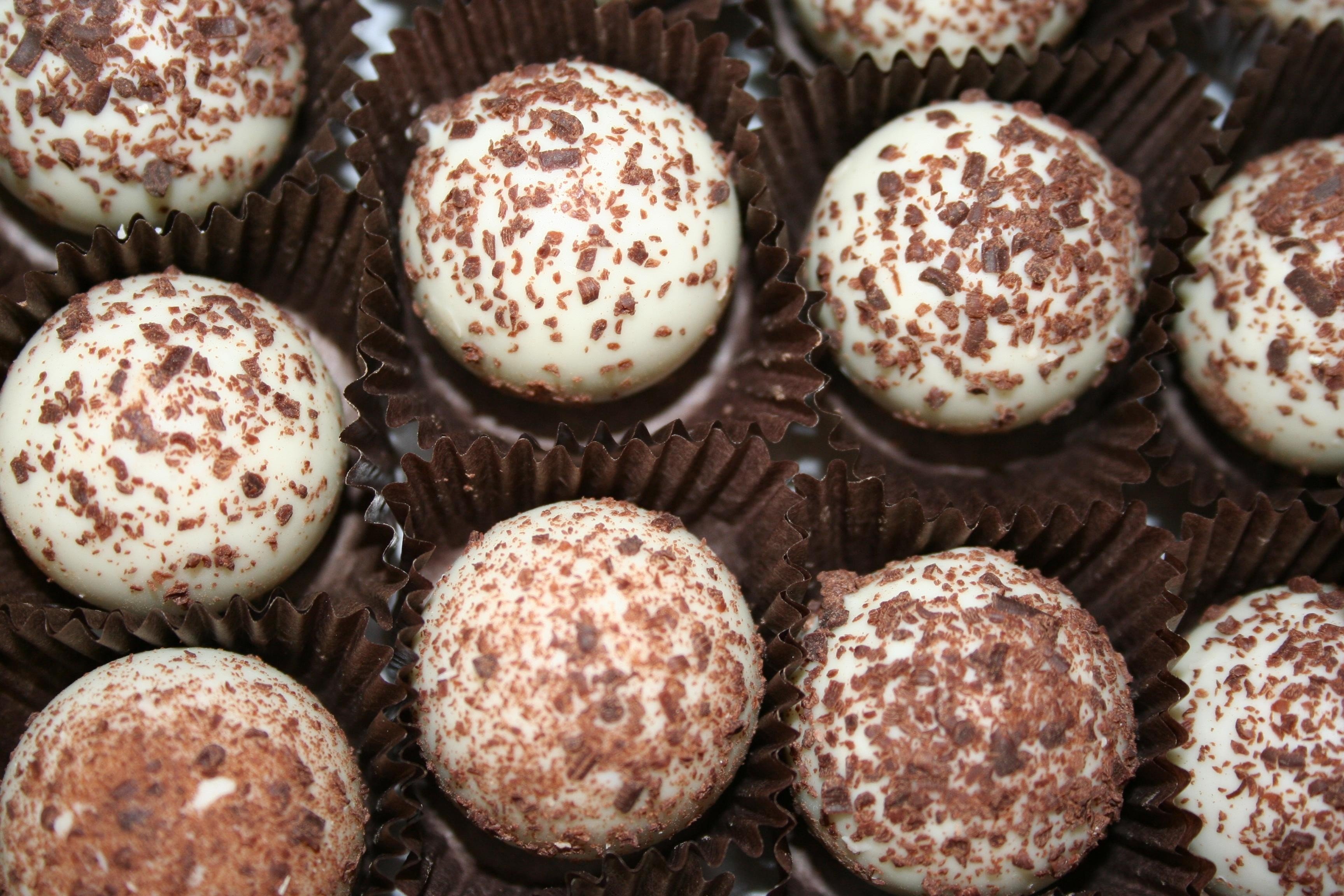 truffles, Chocolate, Food Wallpaper