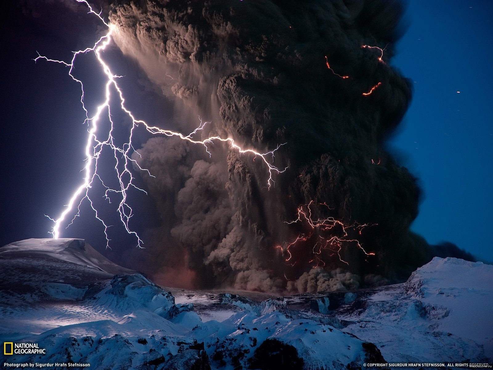 National Geographic, Ash, Lightning, Volcano Wallpaper