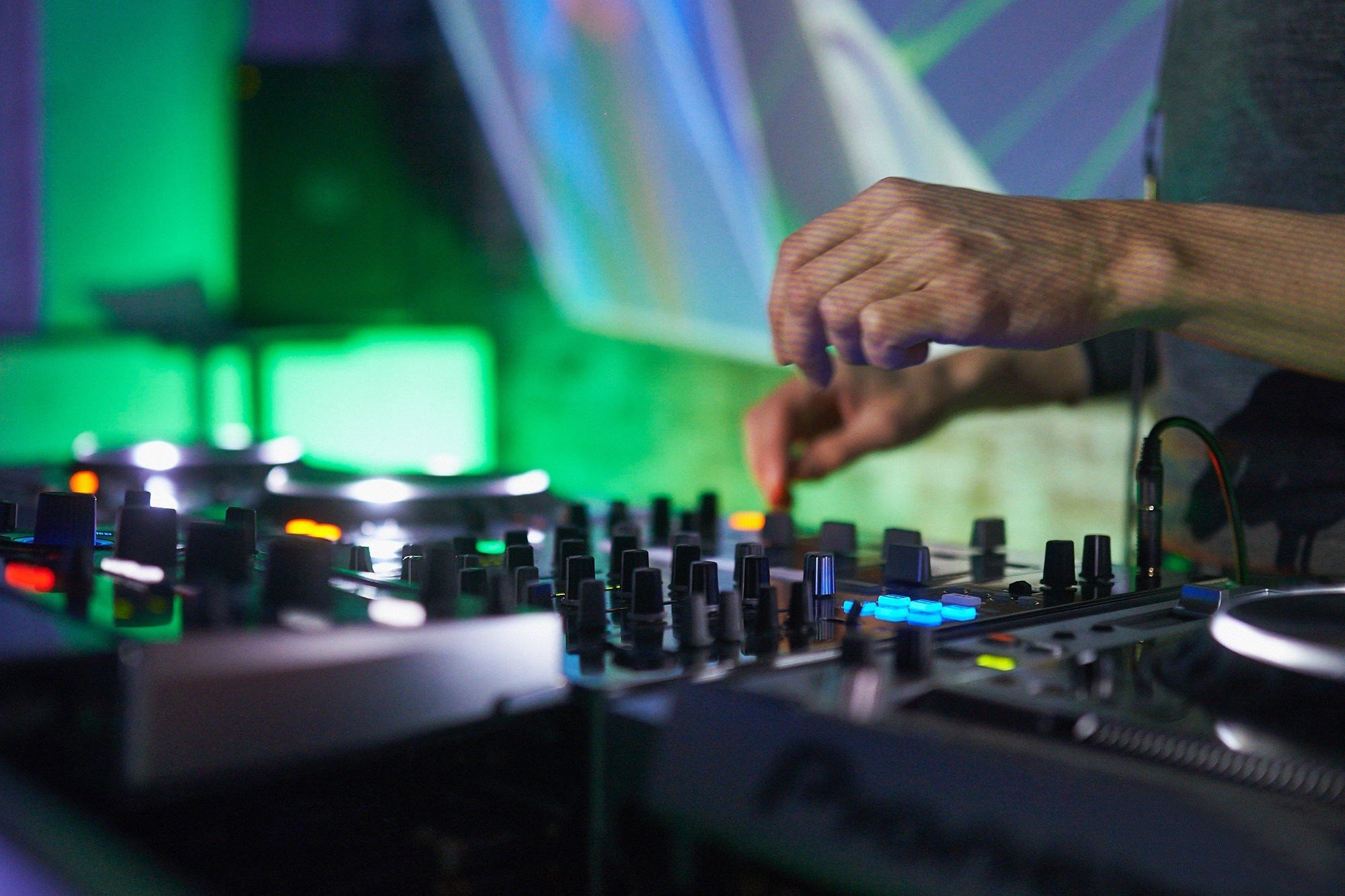 turntables, Mixing consoles, DJ Wallpaper