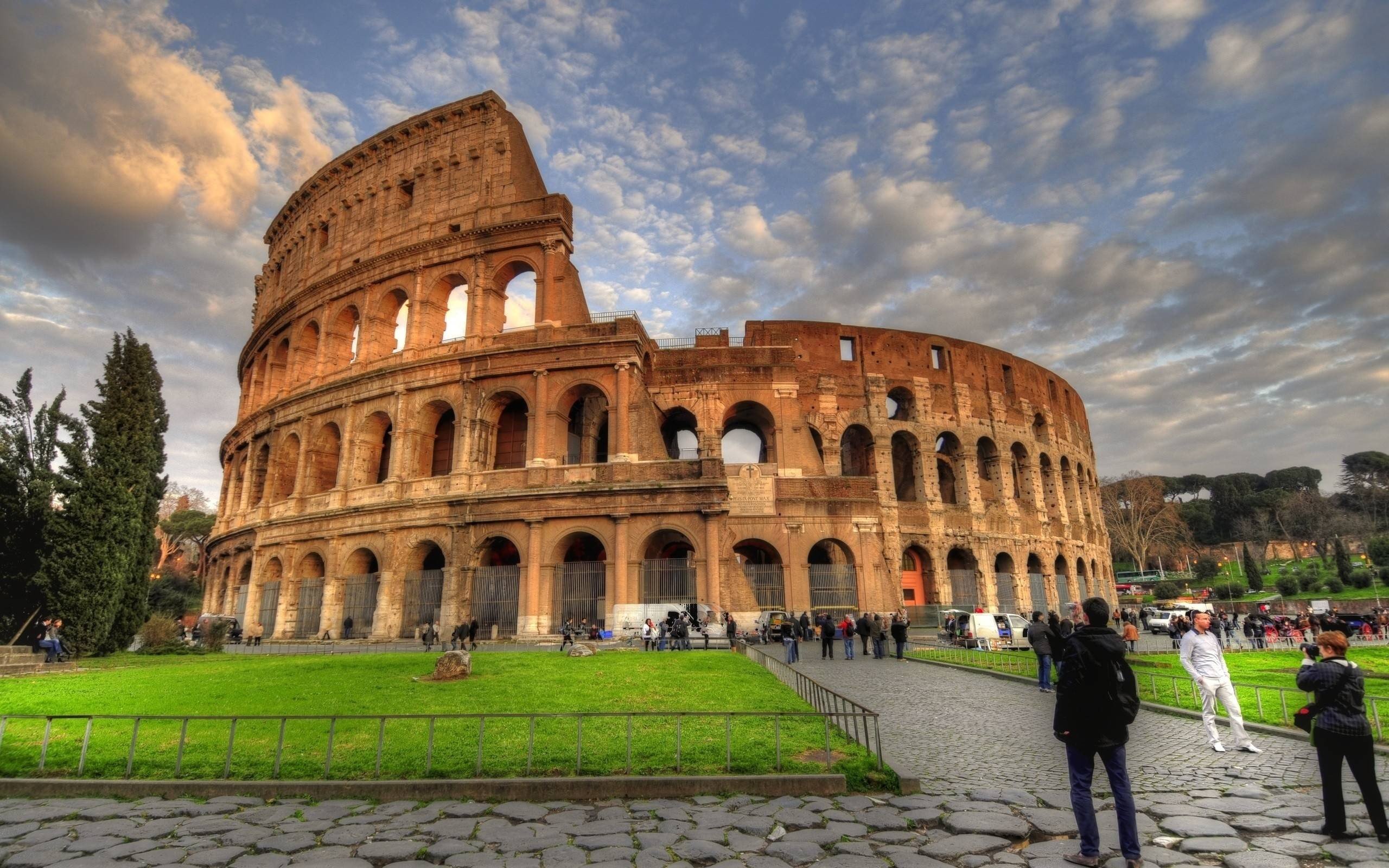 Colosseum, HDR Wallpaper