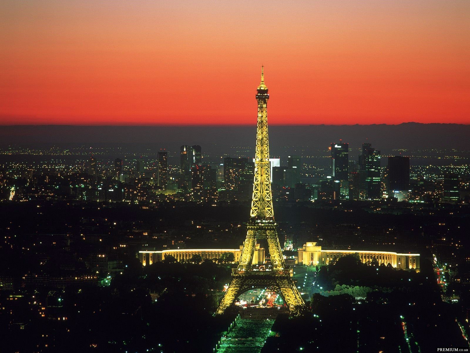 Eiffel Tower, Paris, France Wallpaper