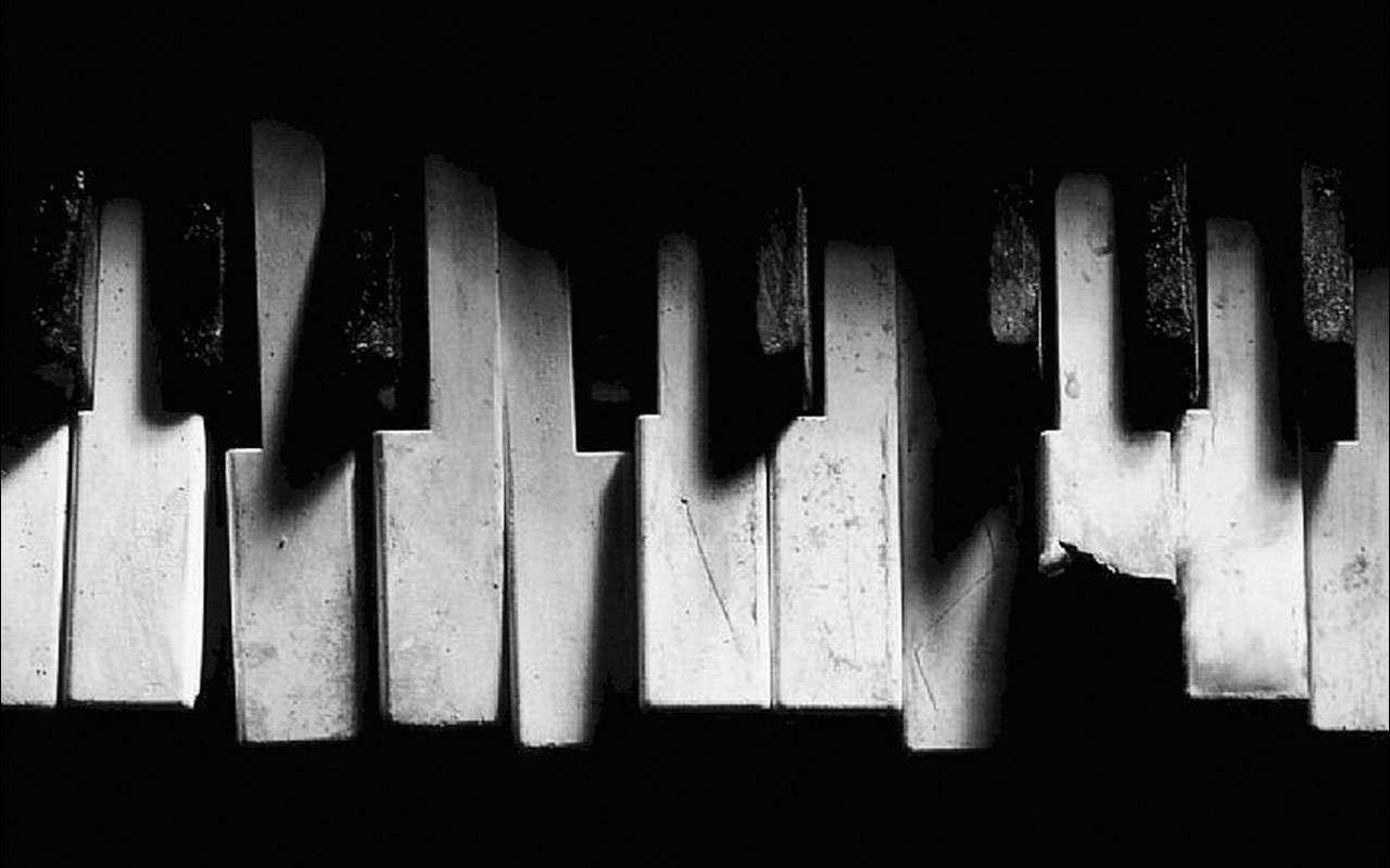 piano, Broken Wallpaper