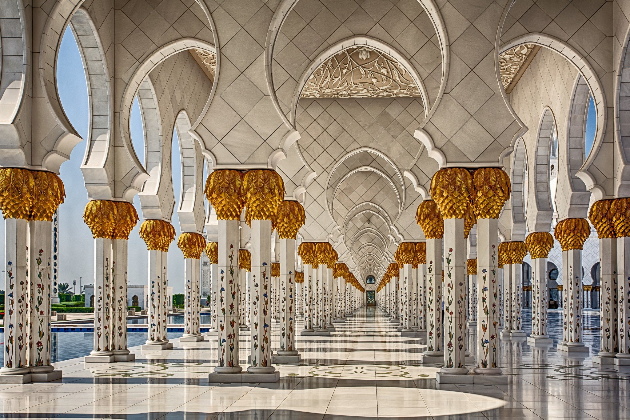 174985 Architecture Interiors Abu Dhabi Mosques United Arab Emirates Pillar Arch Symmetry Sunlight Tiles Shadow 