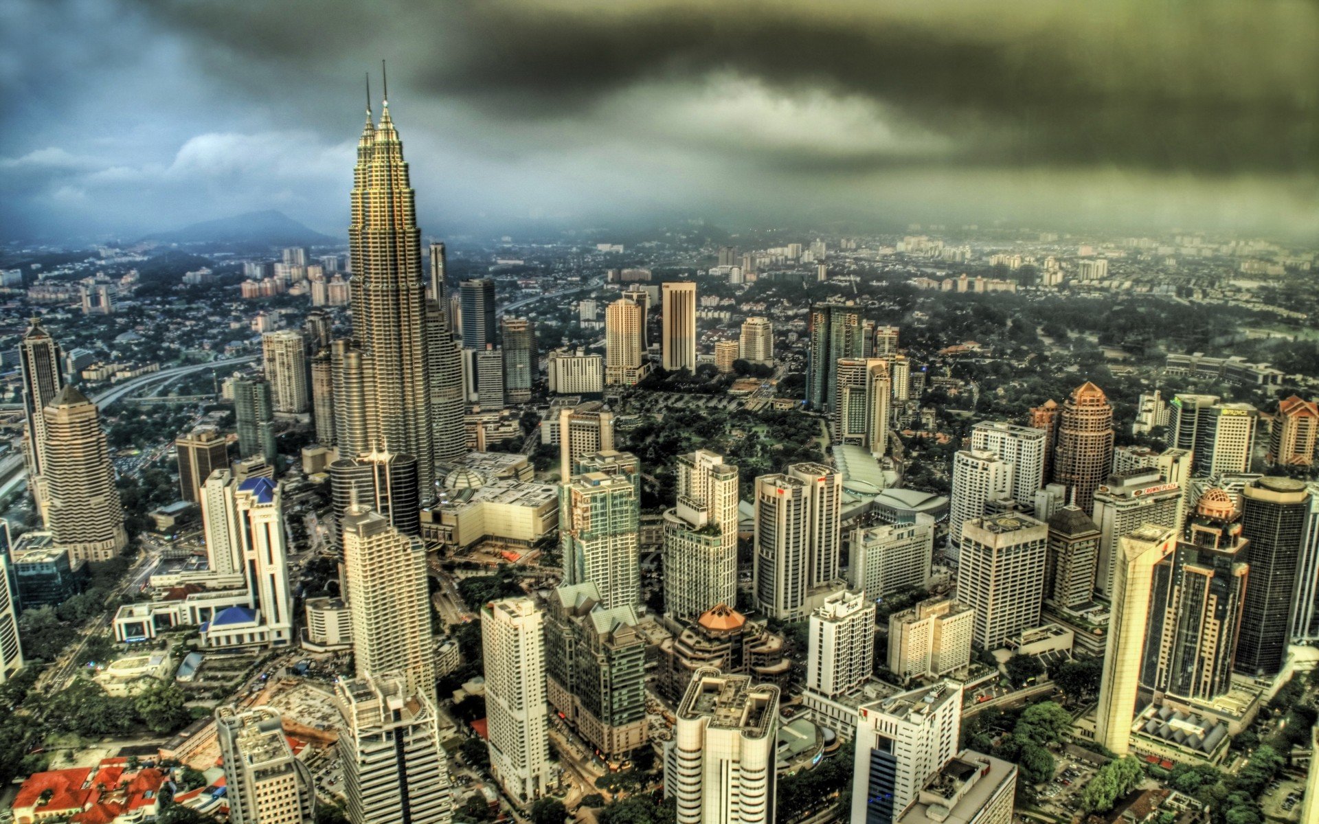 Petronas Towers, Kuala Lumpur, Malaysia, HDR, Cityscape Wallpaper