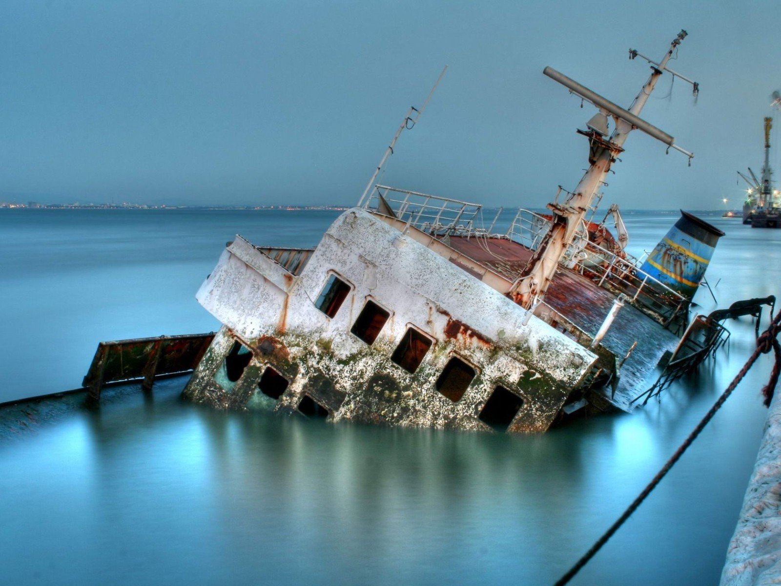 ice, Ship, Sinking ships Wallpaper