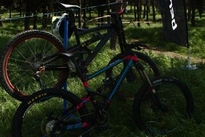 mountain bikes, Bicycle