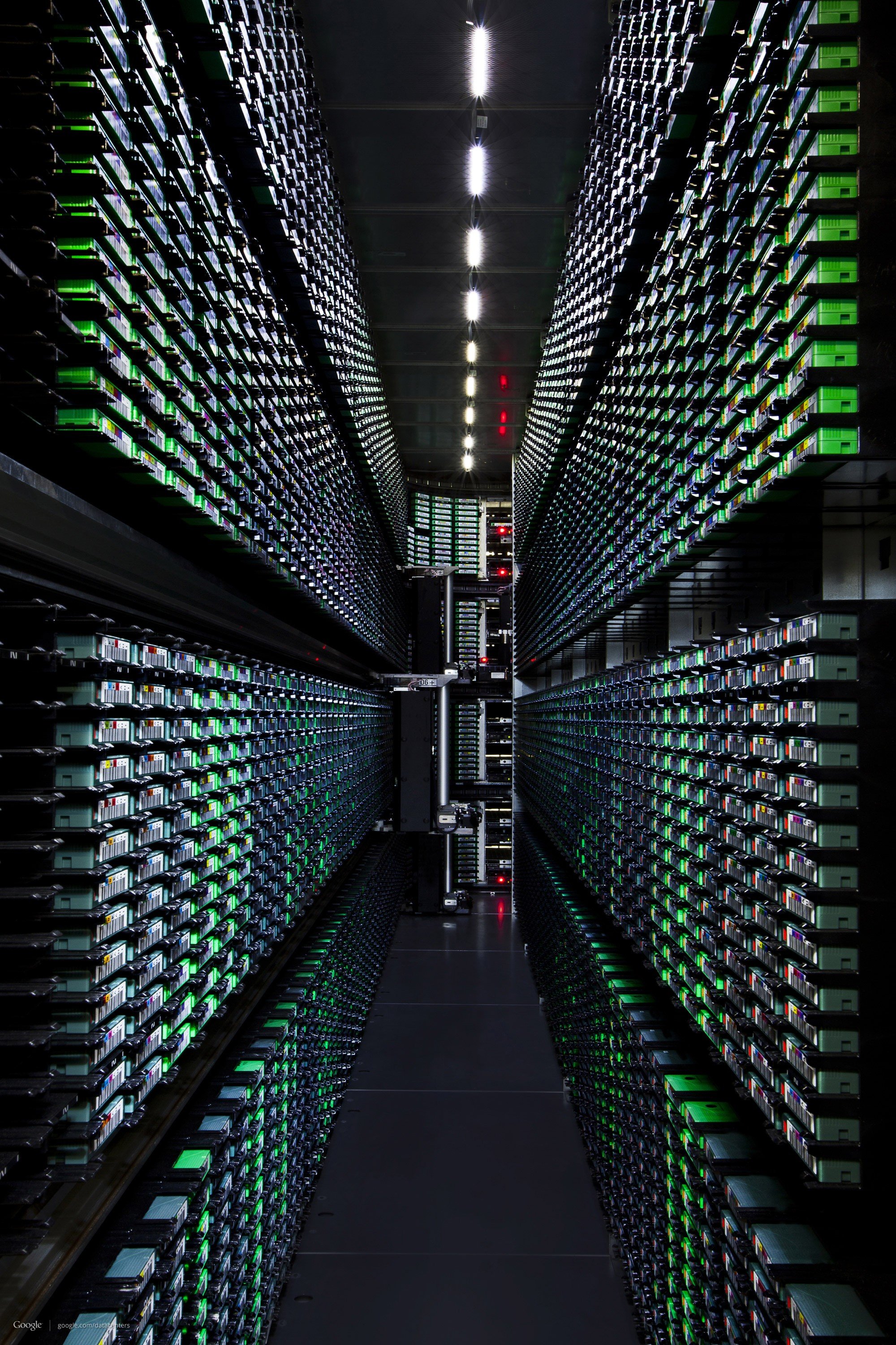 Google, Datacenter, Tape Library Wallpaper