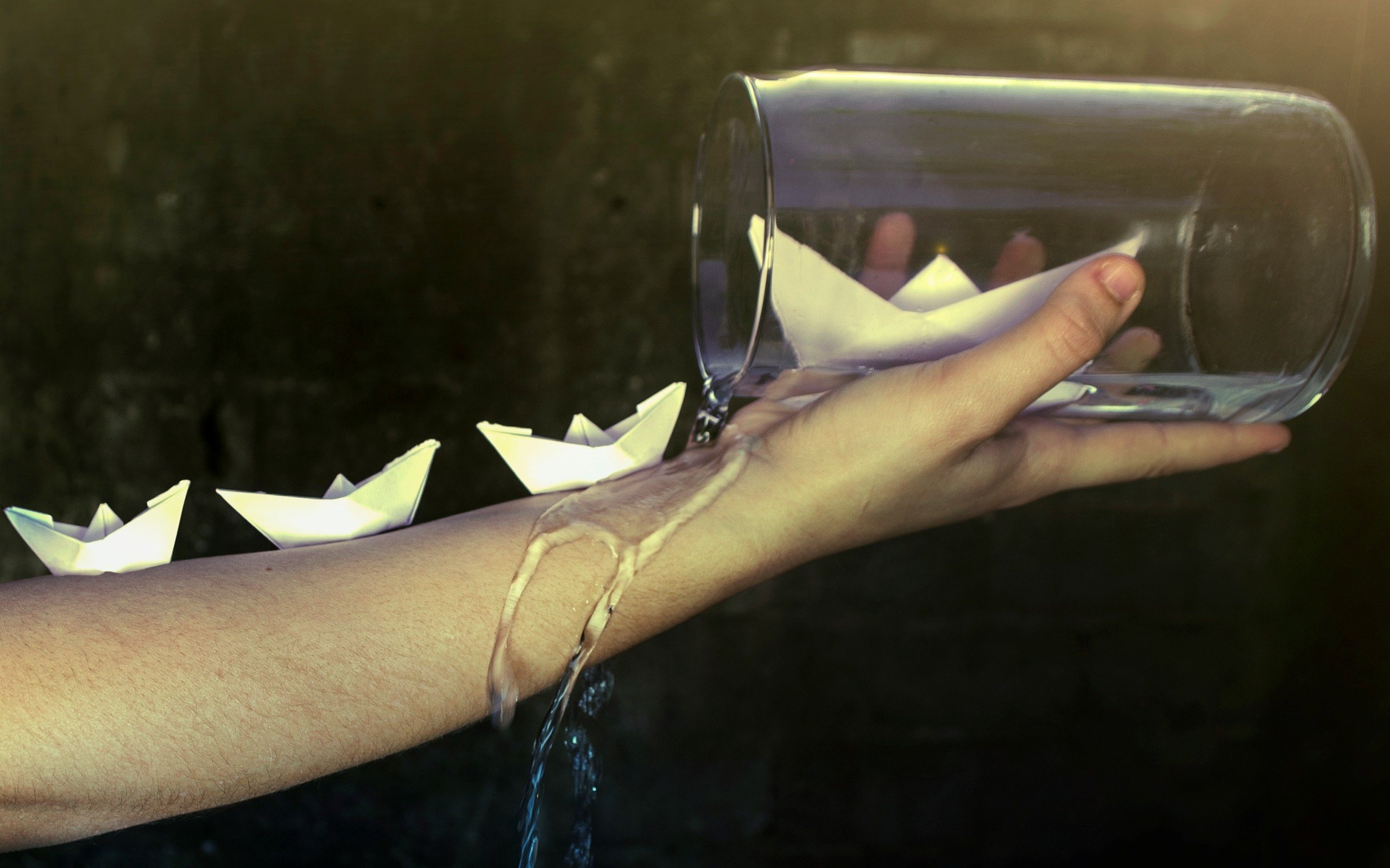 water, Glasses Wallpaper