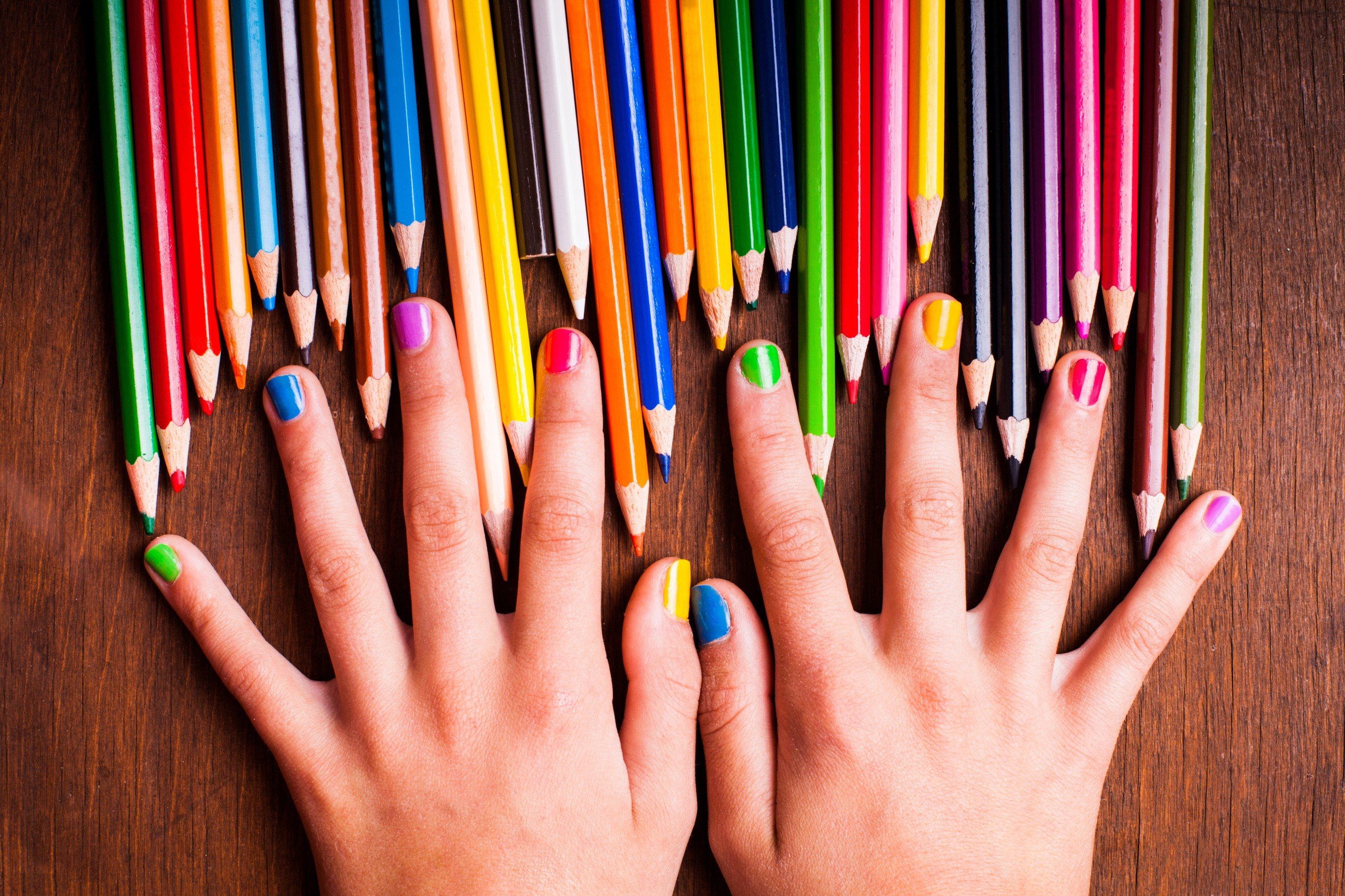 hand, Colorful, Pencils Wallpaper
