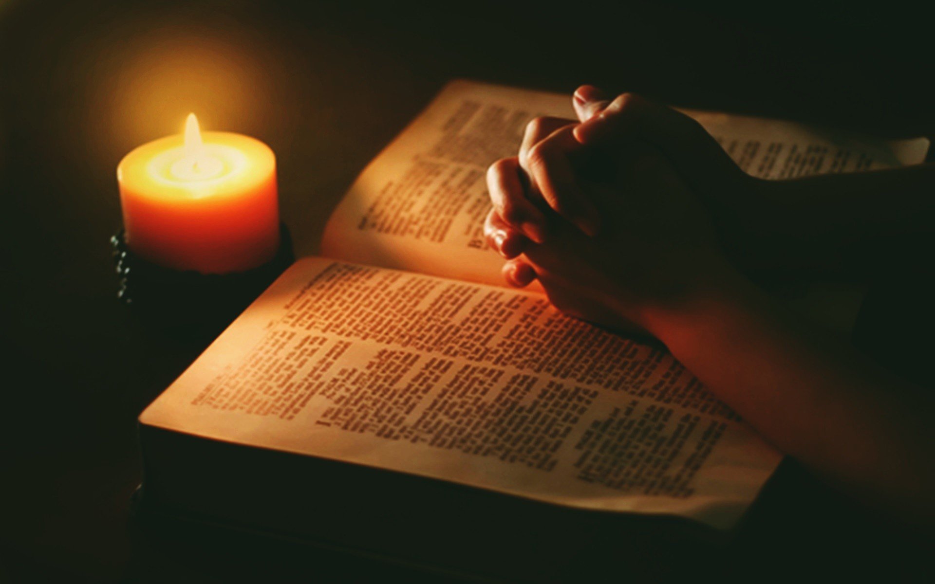 Holy Bible, Prayer, Candles, Lights, Praying Wallpaper