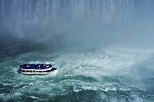 Niagara Falls, Boat