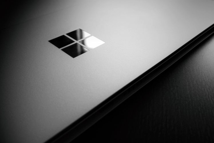 Microsoft, Microsoft Windows, Windows 10, Wooden surface, Logo, Laptop HD Wallpaper Desktop Background