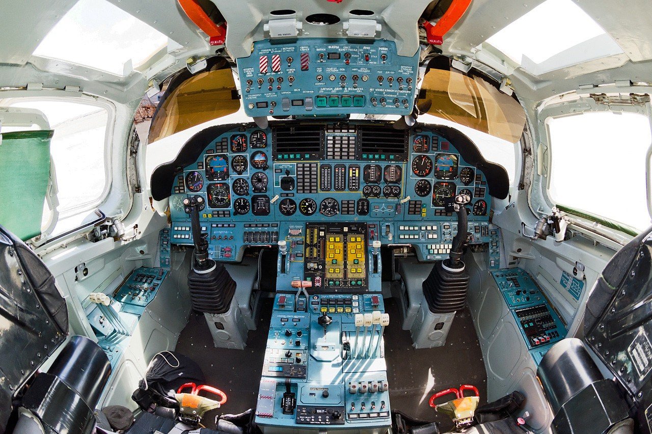 Tupolev Tu 160, Strategic bomber, Russian Air Force, Cockpit Wallpaper