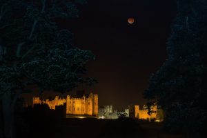 castle, Red moon