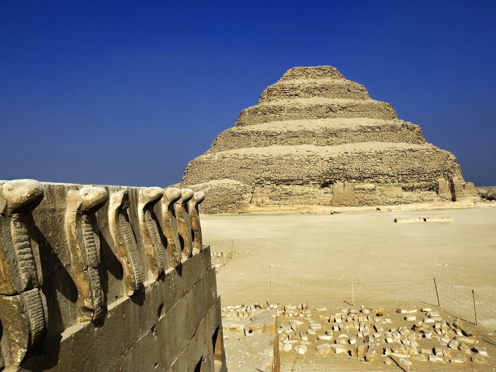 Pyramids of Giza Wallpaper