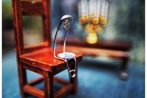 safety pin, Chair, Depth of field