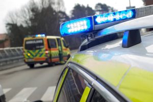 police, Swedish Police, Volvo XC70, Ambulances