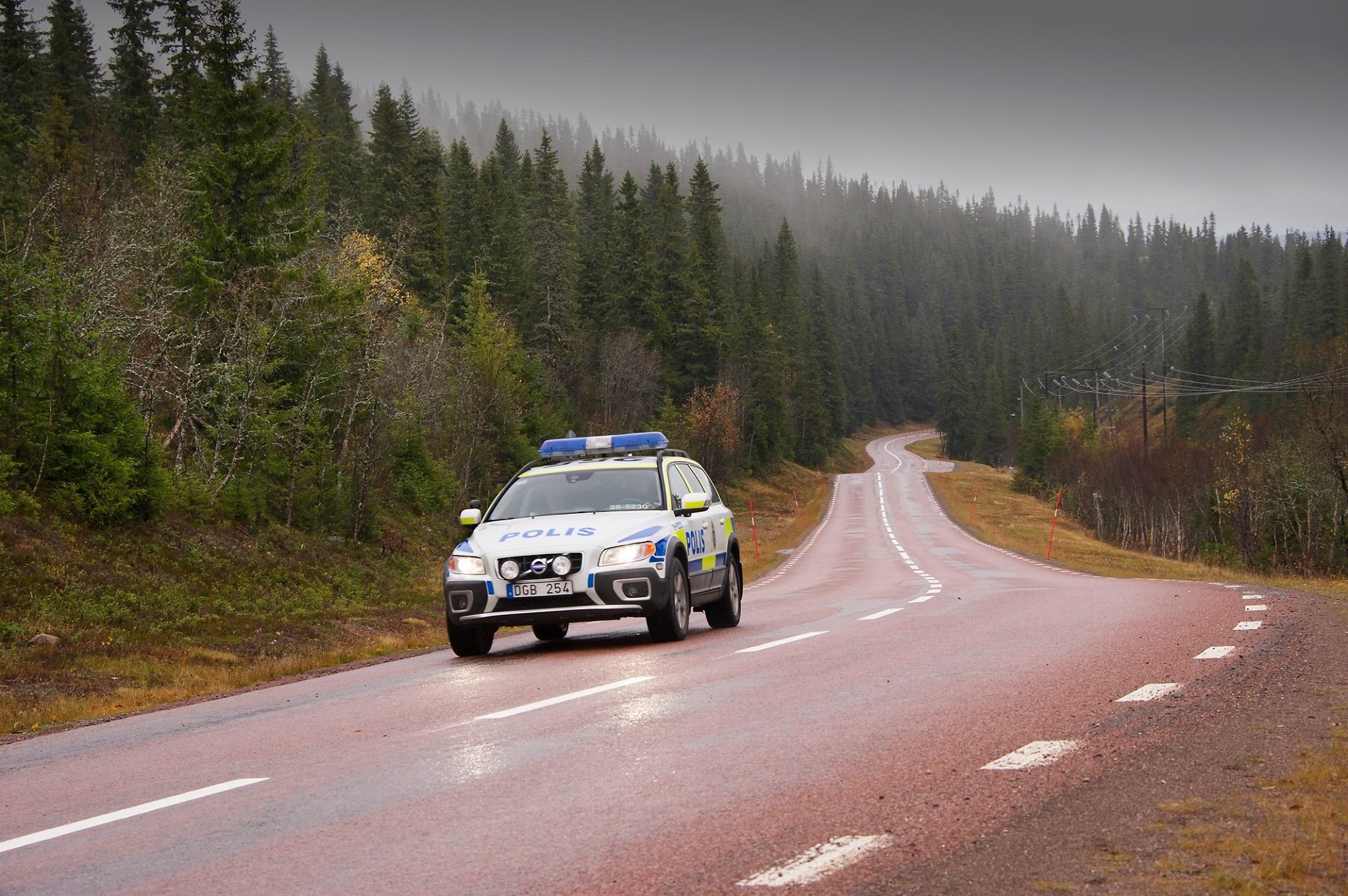 police, Swedish Police, Volvo XC70 Wallpaper