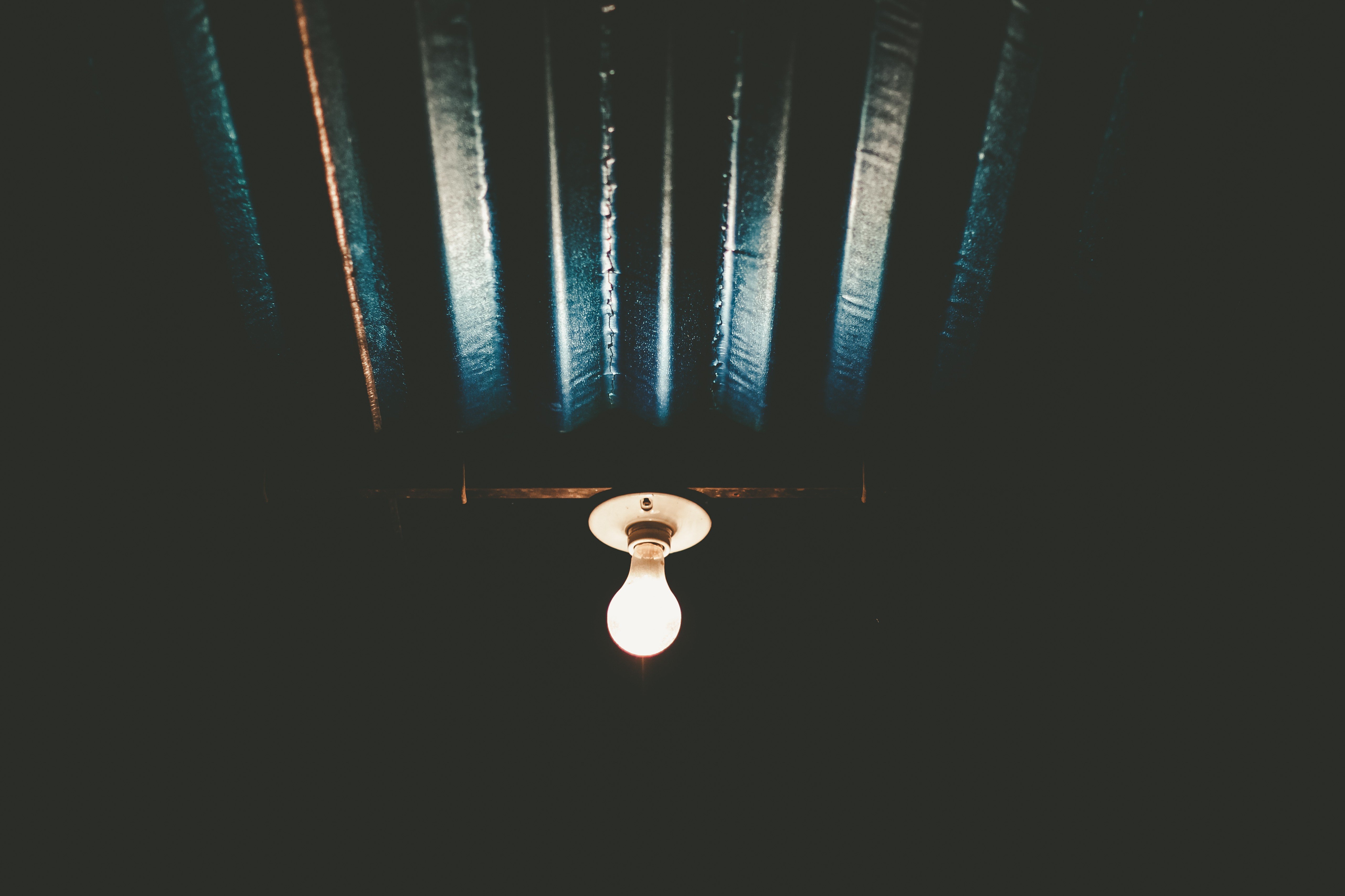 light bulb, Rooftops Wallpaper
