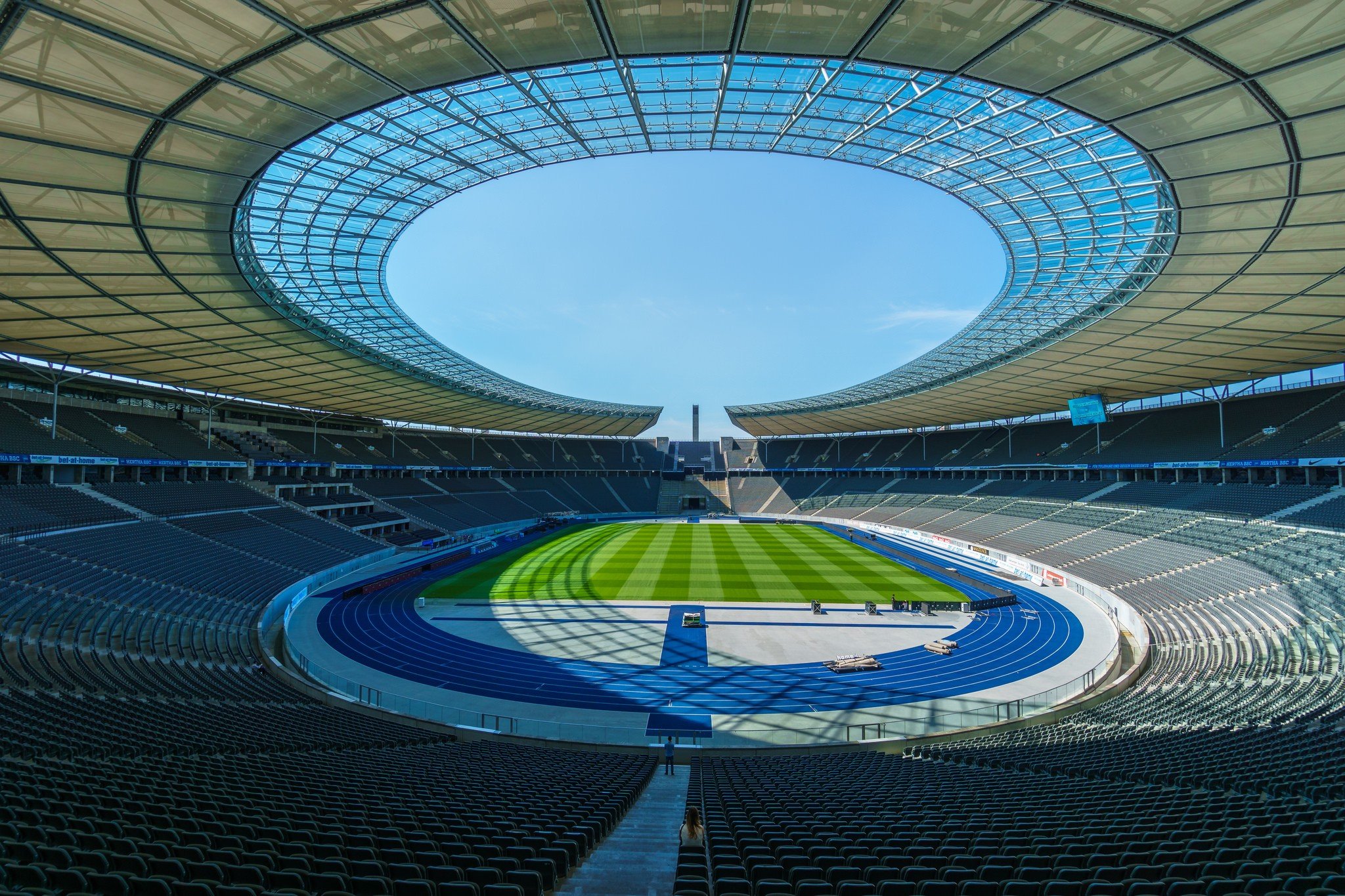 athletes, Photography, Stadium, Berlin, Alone Wallpaper