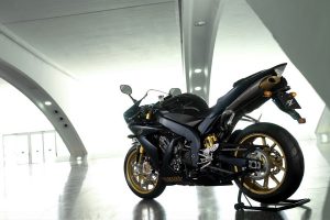motorbikes, Yamaha, Yamaha YZF R1, Indoors