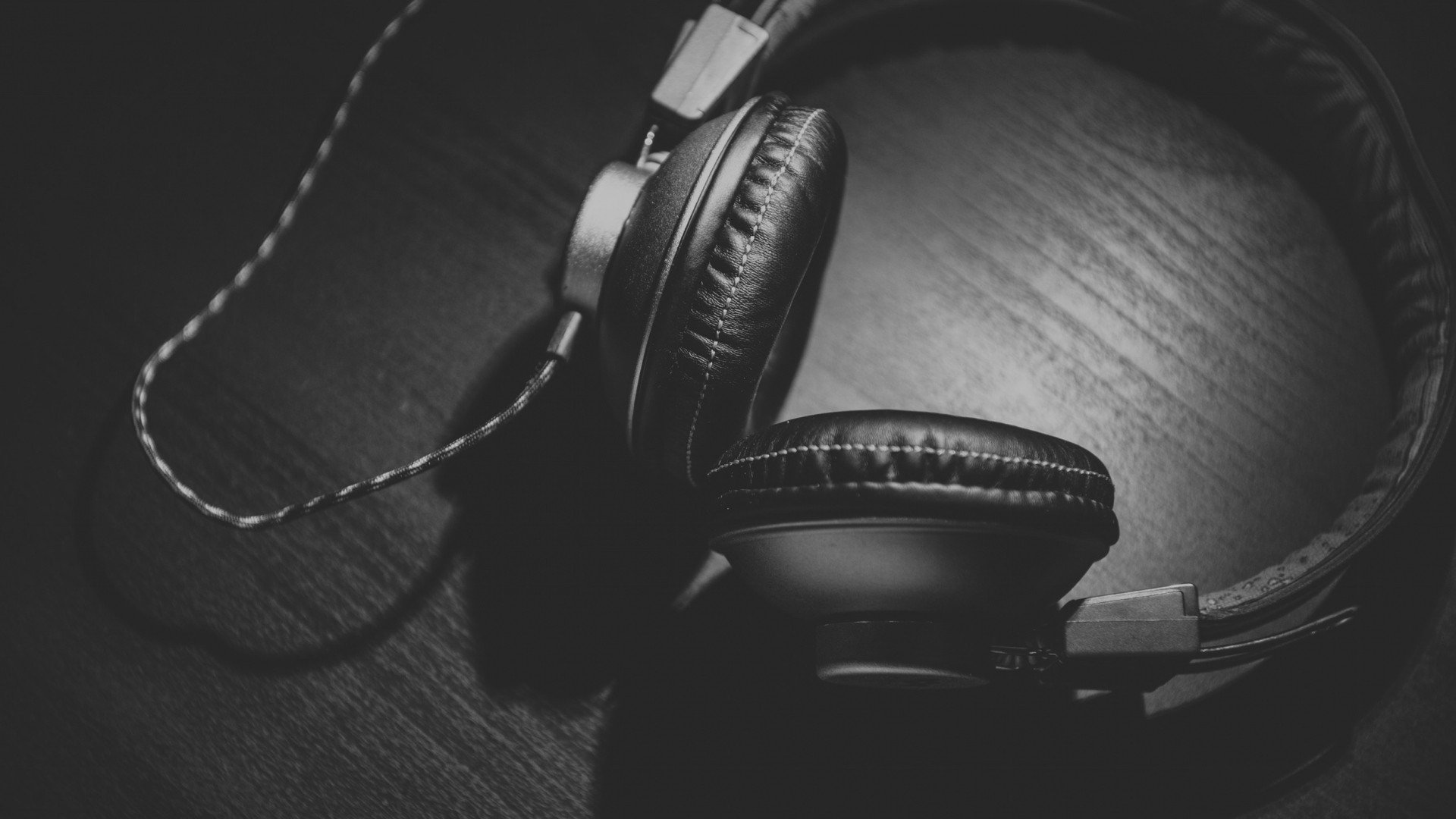 headphones, Black Wallpaper