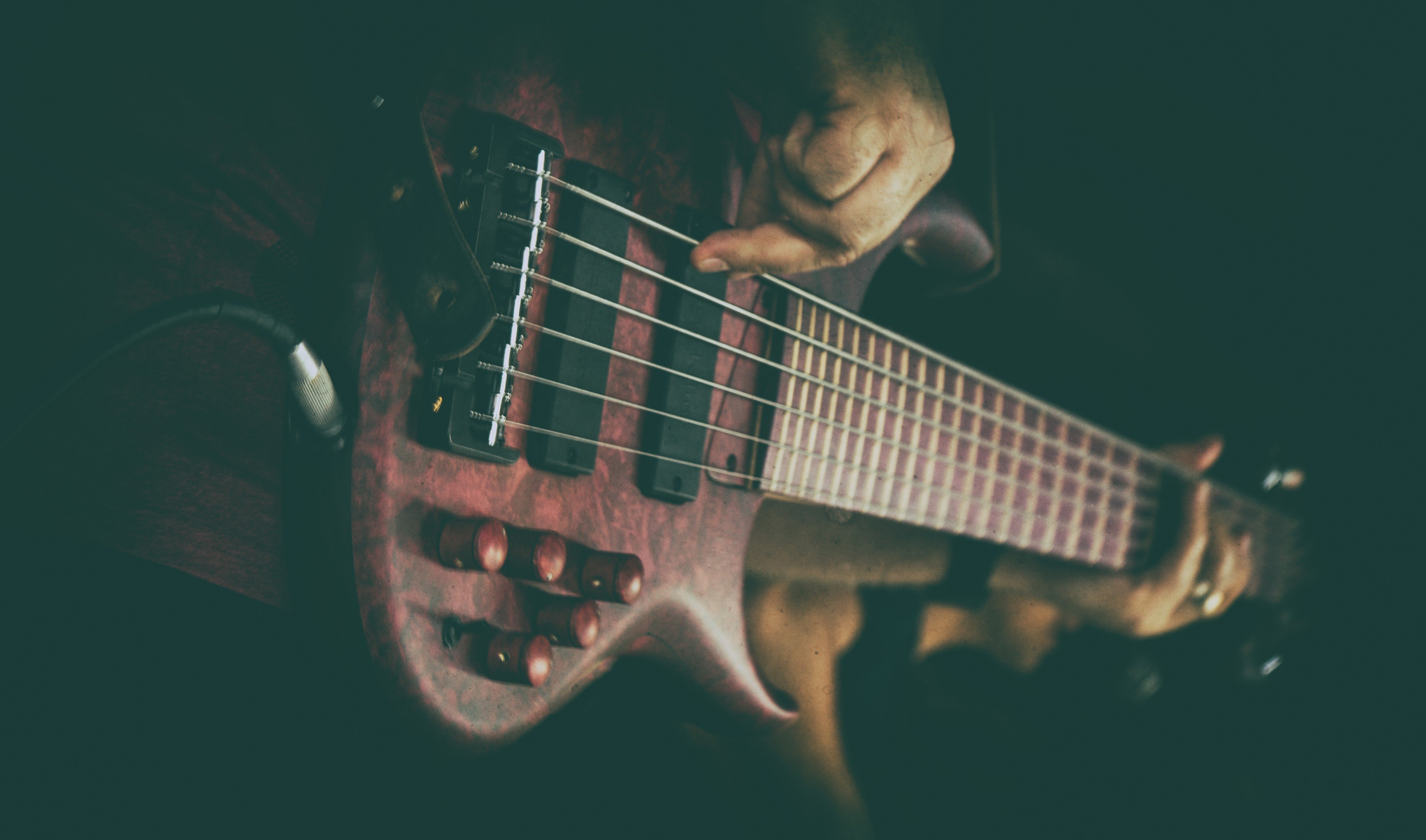 music, Bass guitars Wallpaper