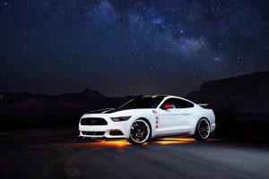 Ford Mustang, Night