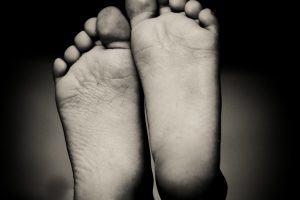 feet, Monochrome