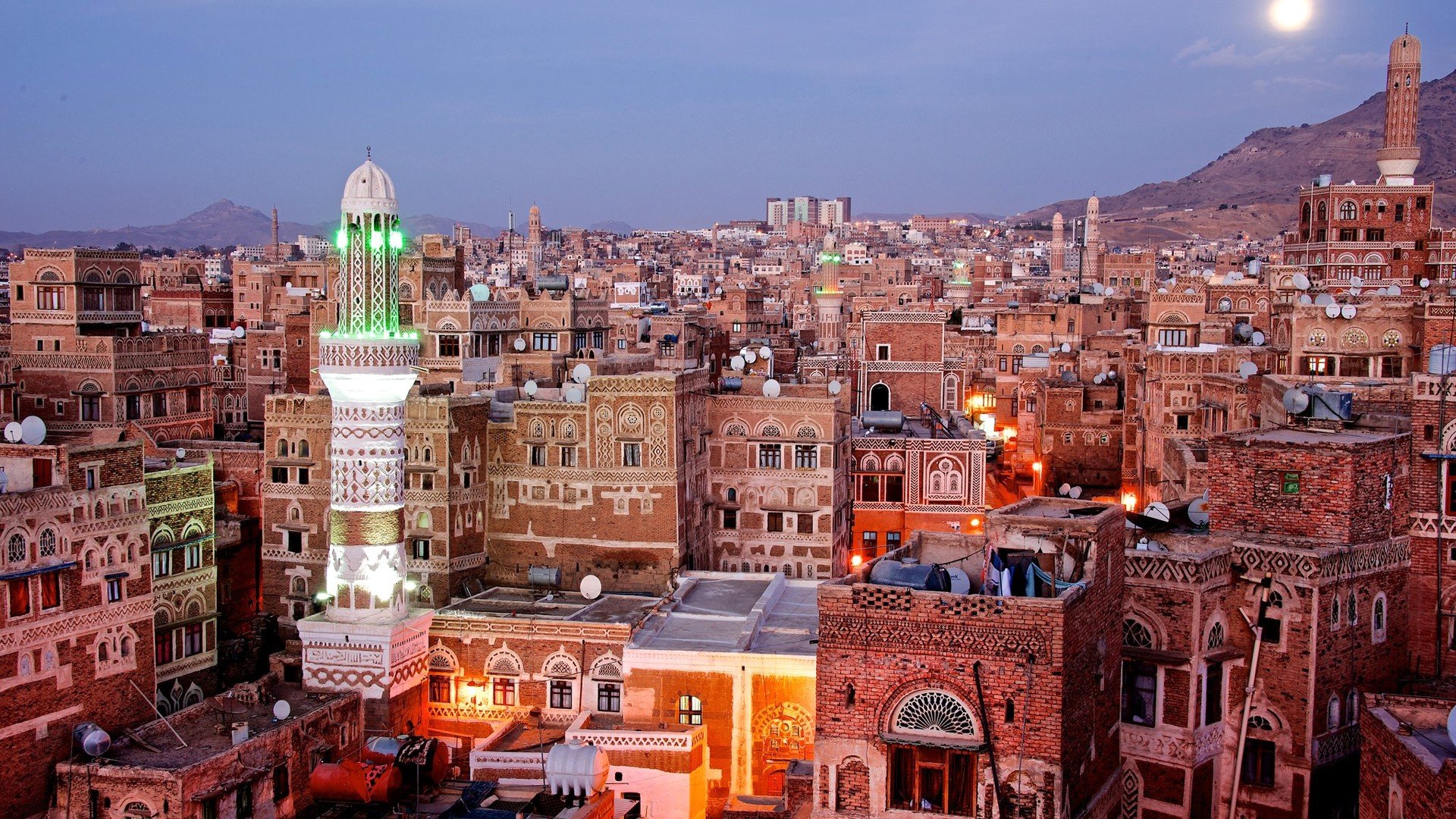 architecture, Building, City, Cityscape, Yemen, Old building, Mosque, Rooftops, Sun, Lights, Bricks Wallpaper