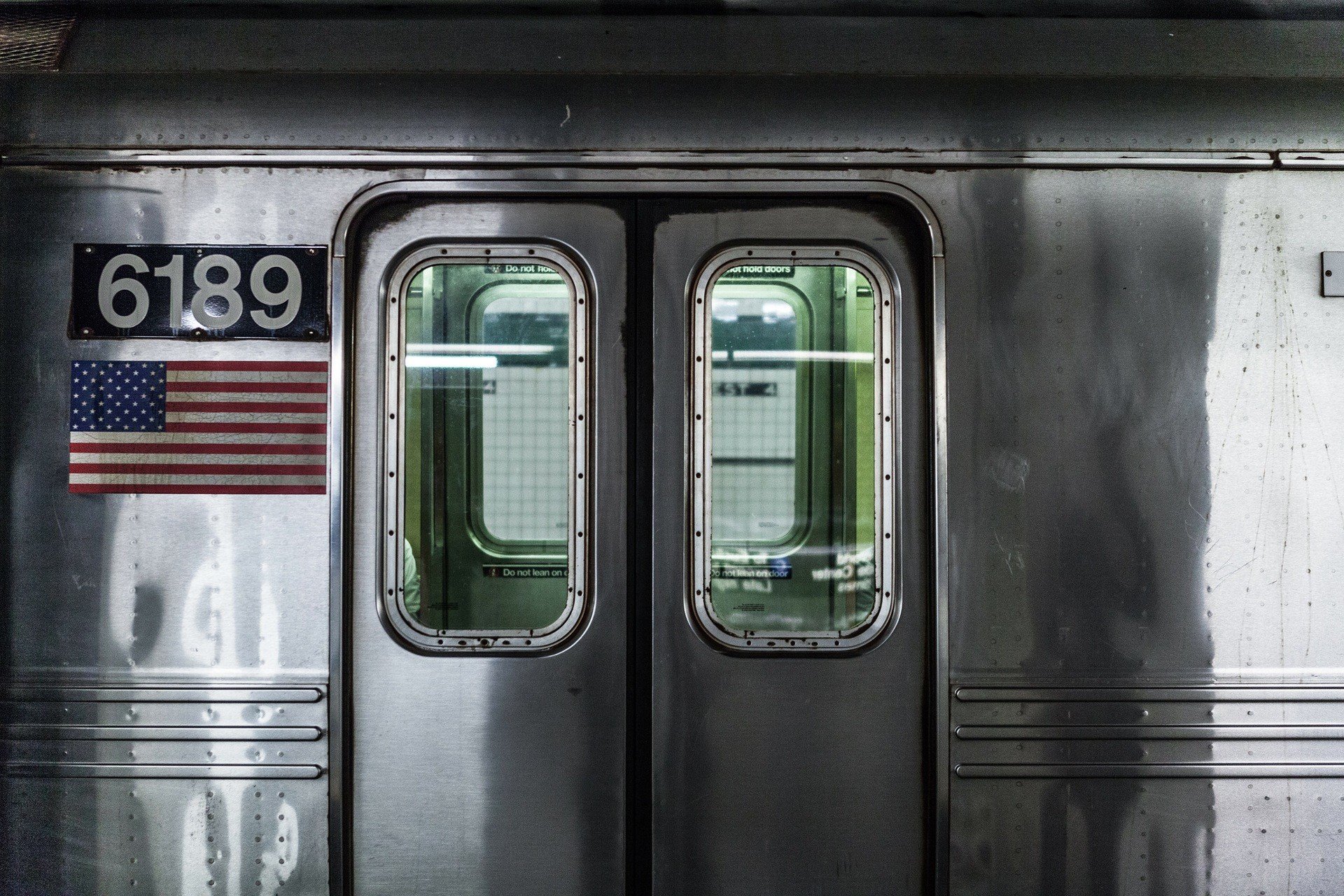 door, Outdoors, Train, Urban, Window, New York City, Subway Wallpaper