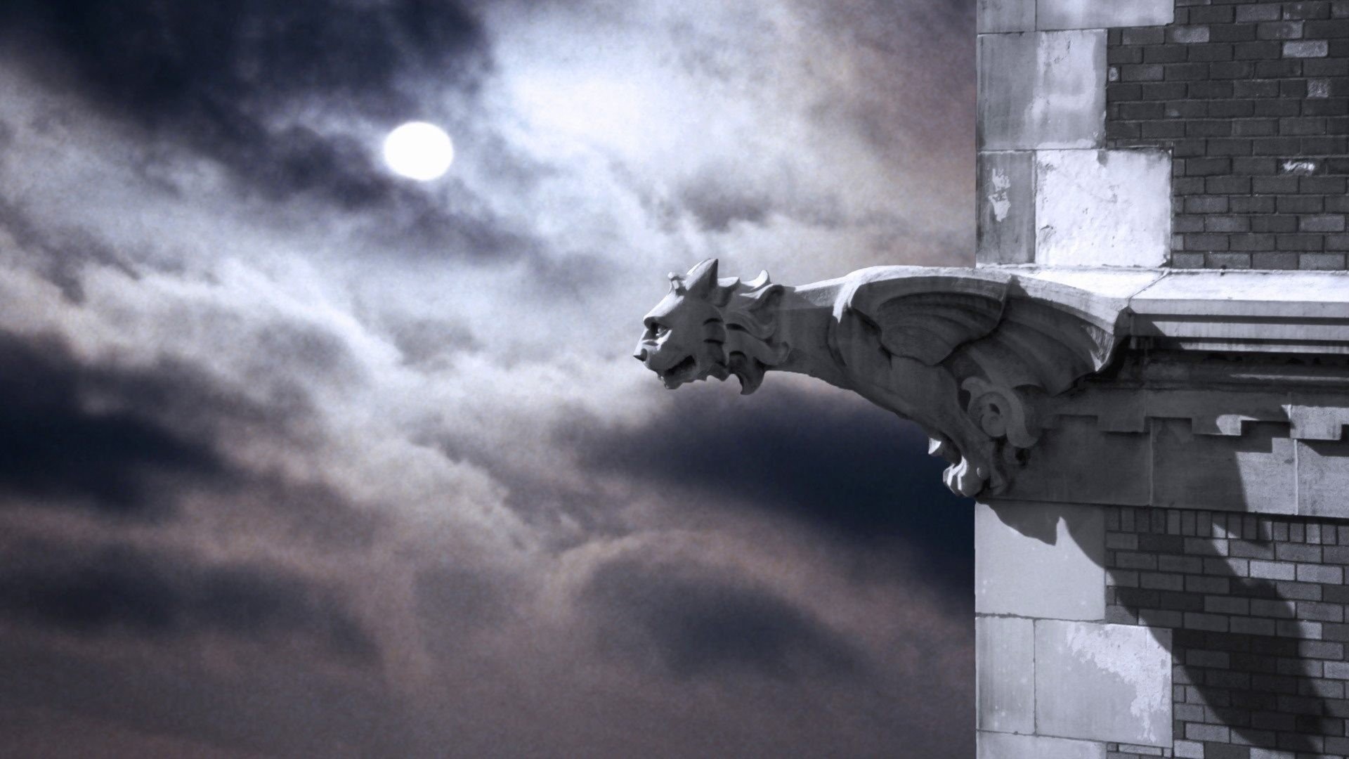 gargoyles, Moon, Clouds, Gothic, Gothic architecture, Urban, Night Wallpaper