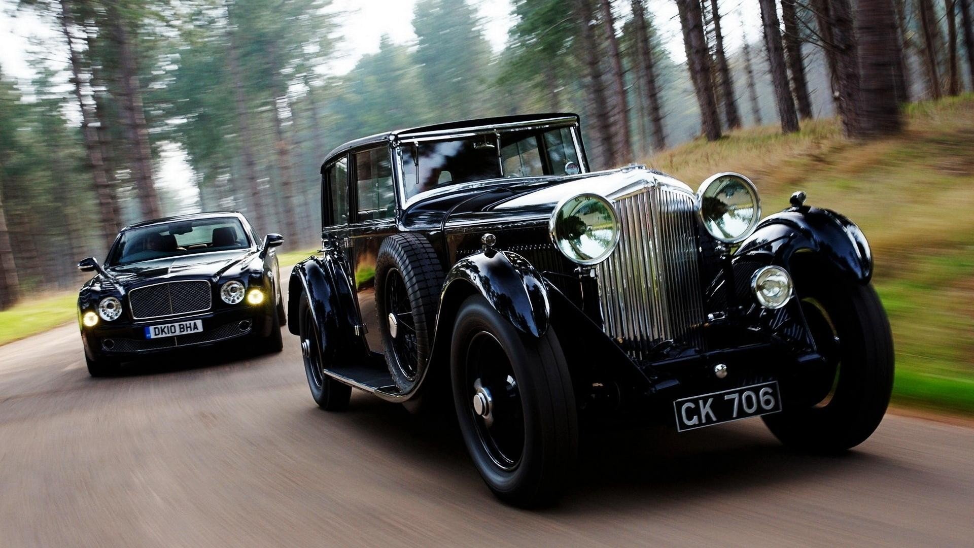 vehicle, Car, Old car, Classic car, Bentley, Bentley Mulsanne, Road, Trees, Forest, Motion blur Wallpaper