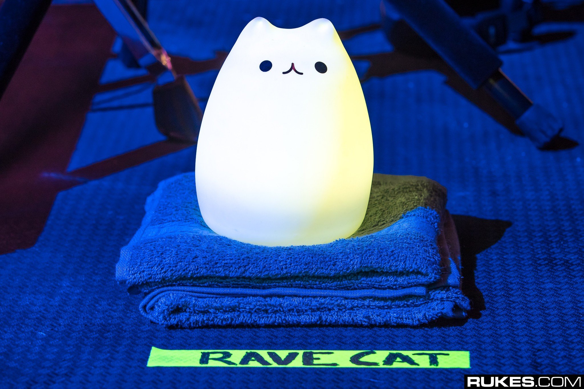 photography, Rukes.com, Rave, Cat, Toy Wallpaper