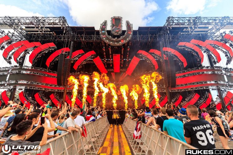 crowds, Ultra Music Festival, Rukes.com, Stages, Lights, Photography, Fire, Music HD Wallpaper Desktop Background