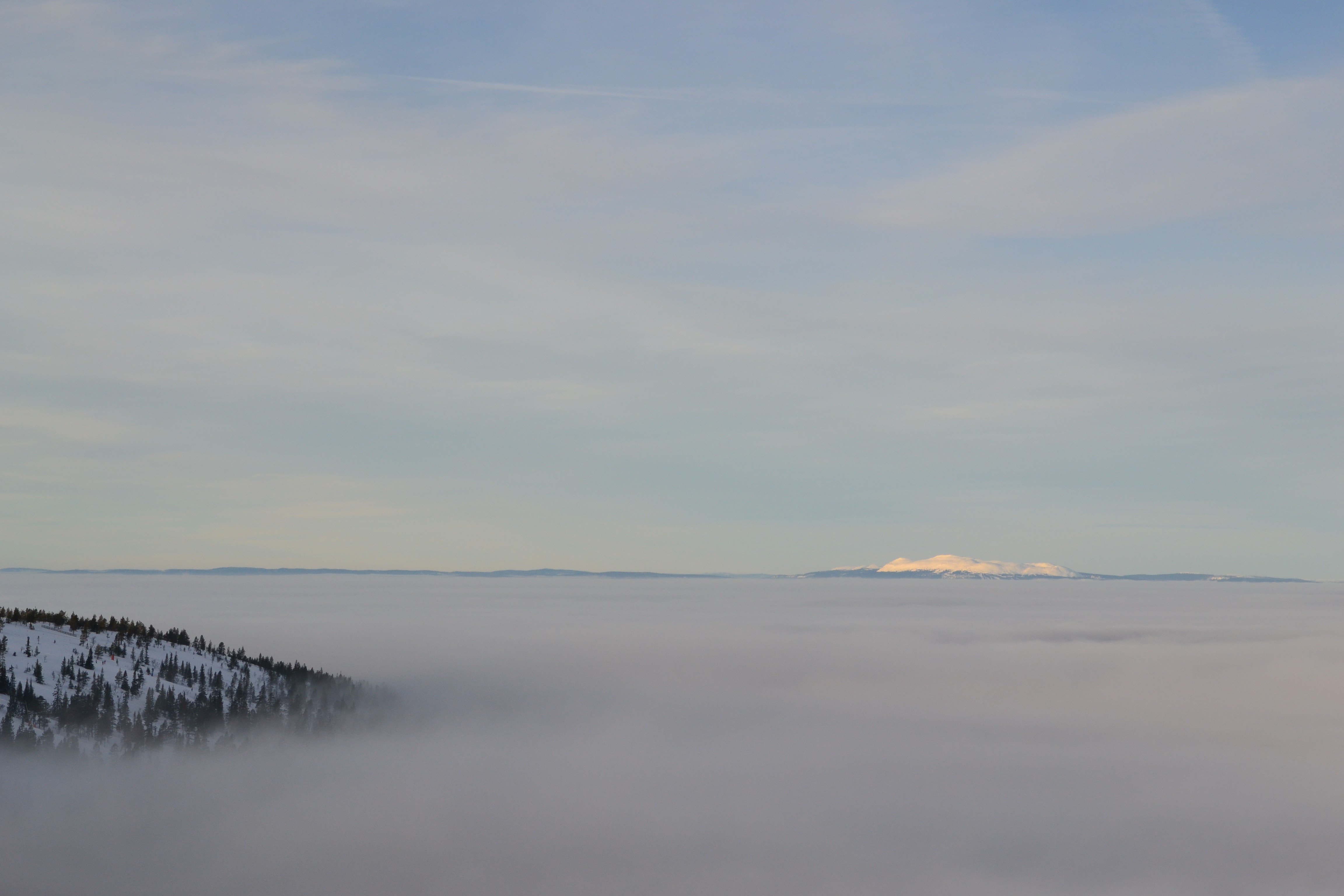 landscape, Oakley, Clouds, Mist, Cold, Mountains Wallpaper