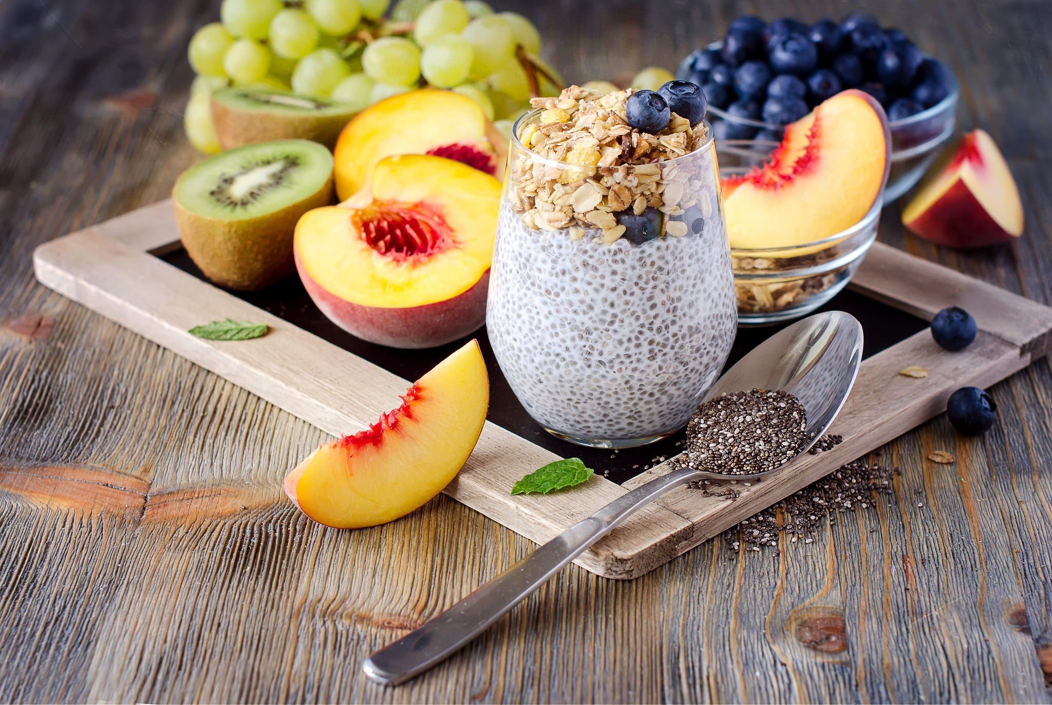 food, Spoon, Fruit, Blueberries, Peaches, Grapes, Kiwi (fruit), Oatmeal, Mint Wallpaper