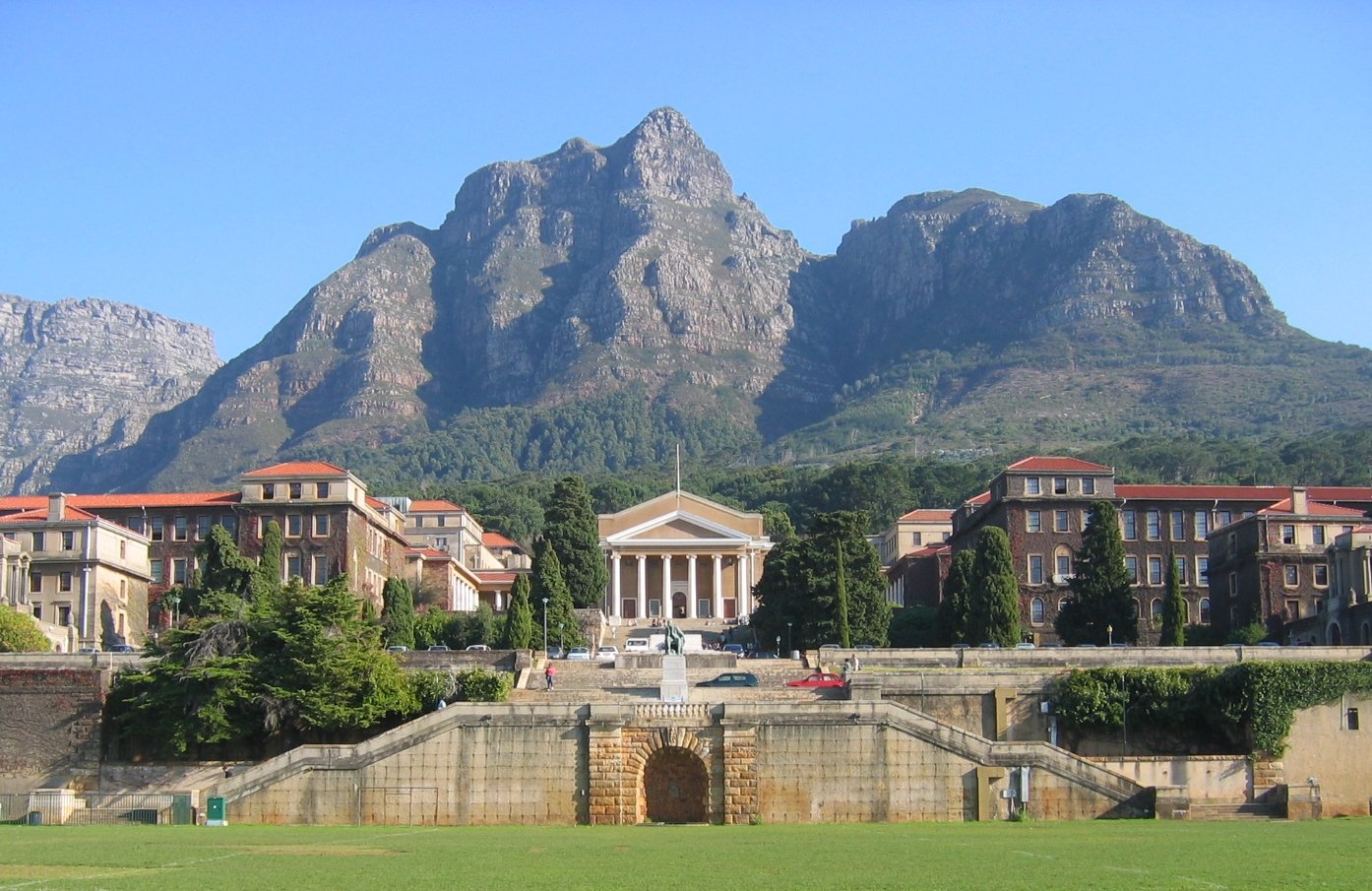University of Cape Town, Cape Town, Table Mountain, South Africa Wallpaper