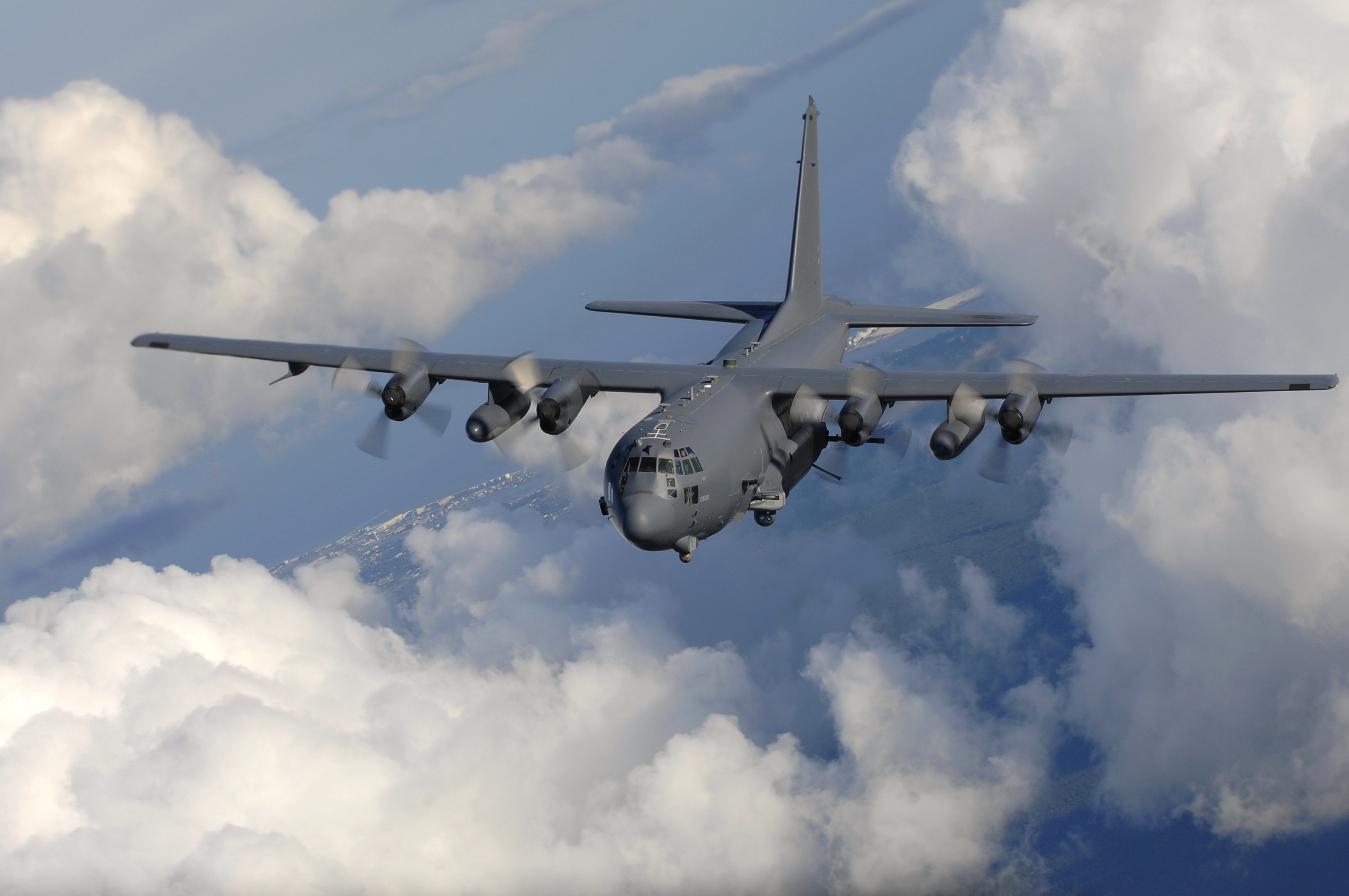 Lockheed AC 130,  Close Air Support Gunship, Fixed wing Ground attack Gunship Wallpaper