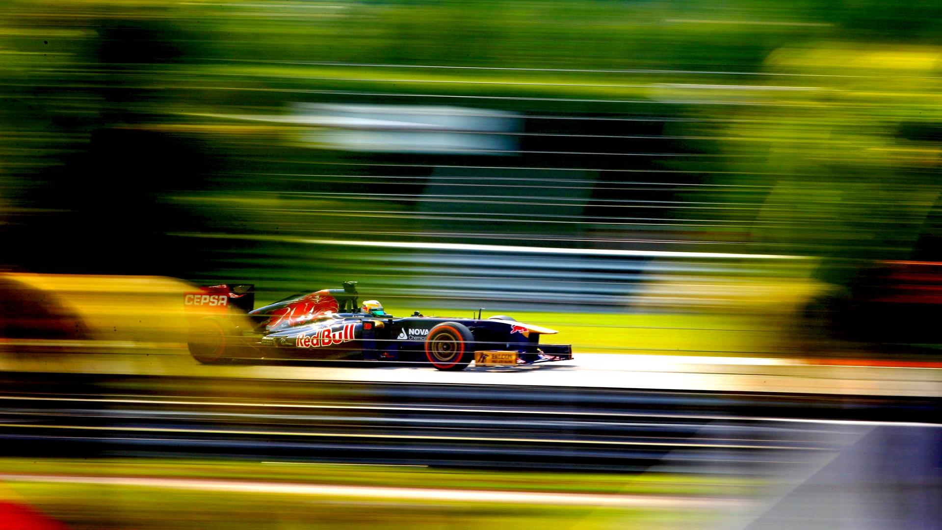 Formula 1, Red Bull, Red Bull Racing, Car, Race cars, Racing, Sport, Sports, Motion blur Wallpaper