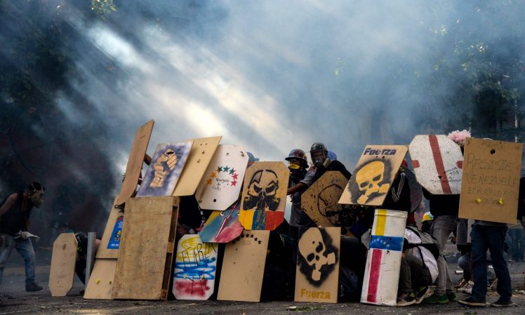 protestors, Venezuela, Freedom, Liberty, Resistance HD Wallpaper Desktop Background