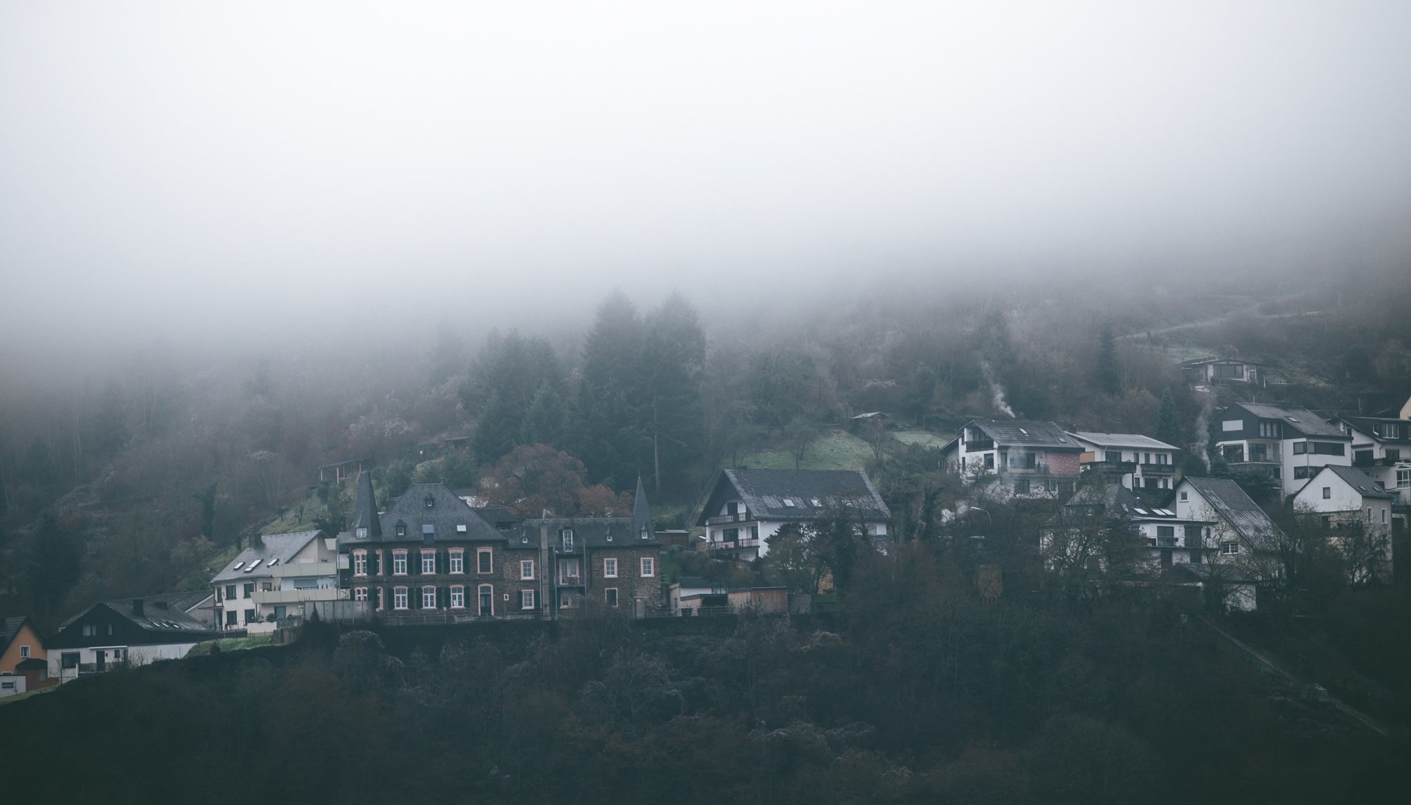 villages, Mist Wallpaper