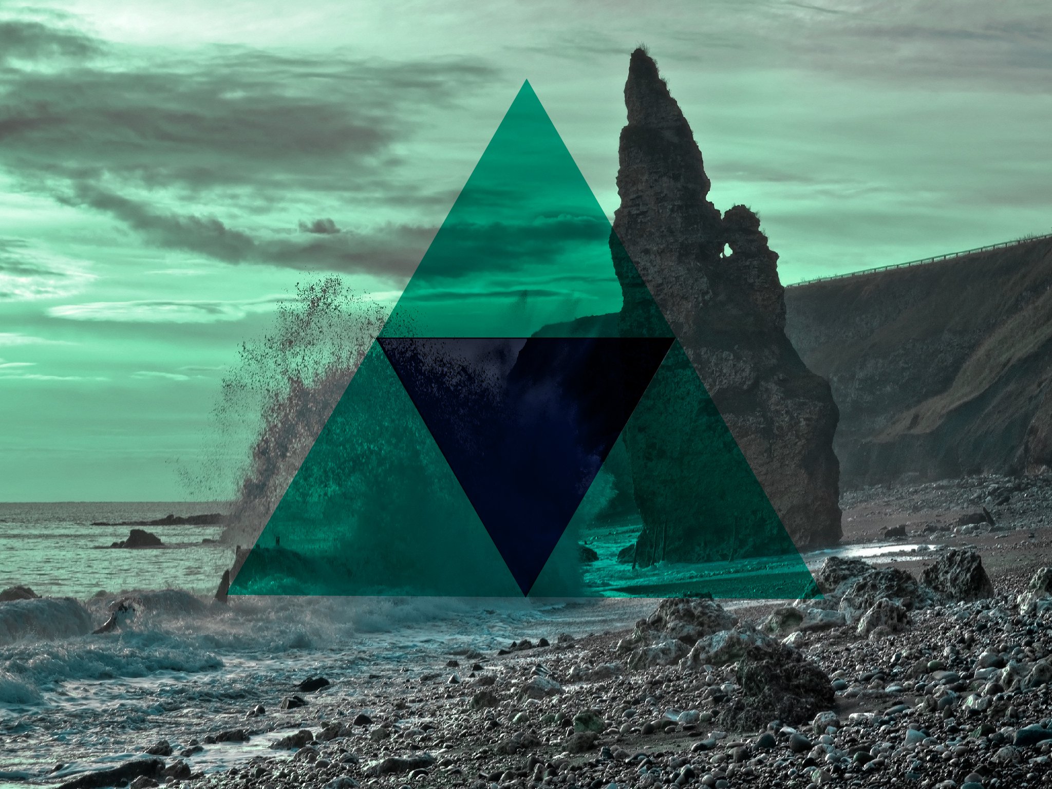 Треугольник в море