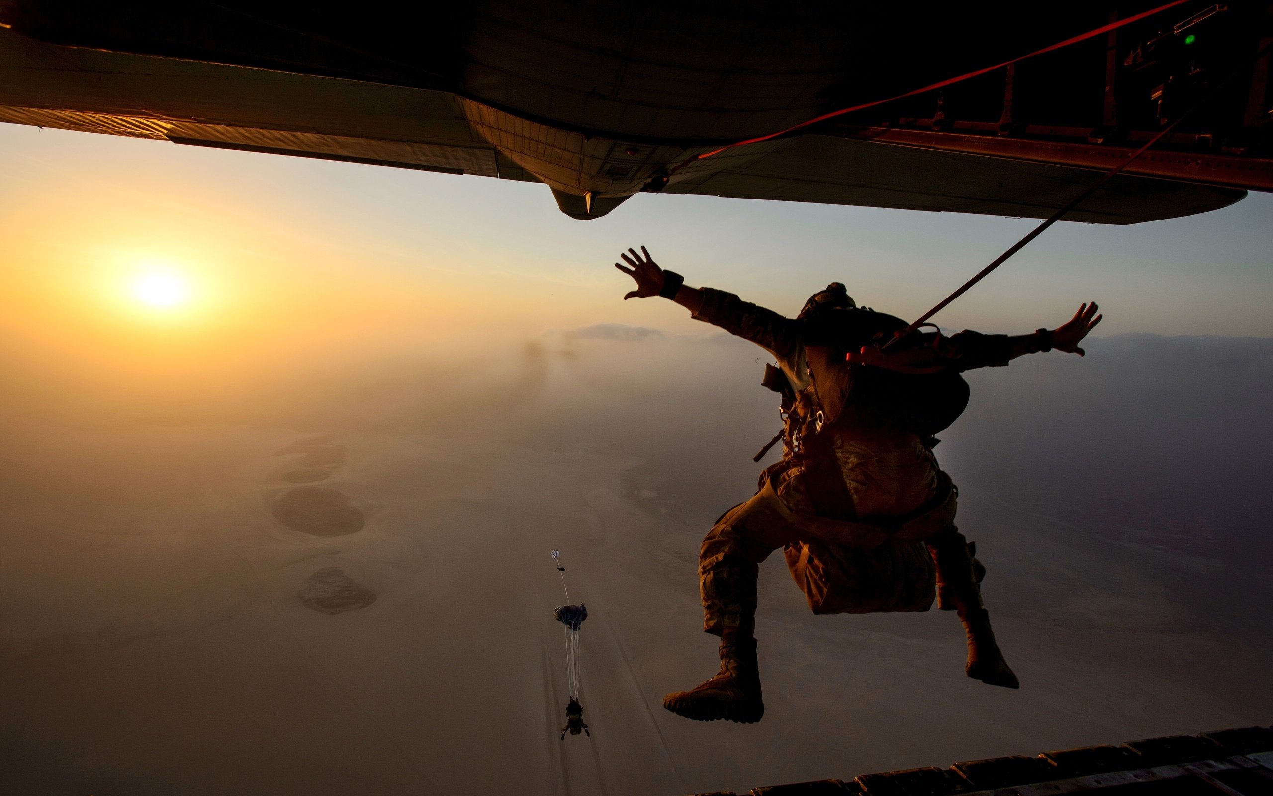 paratroopers, Aircraft, Parachutes, Desert Wallpaper