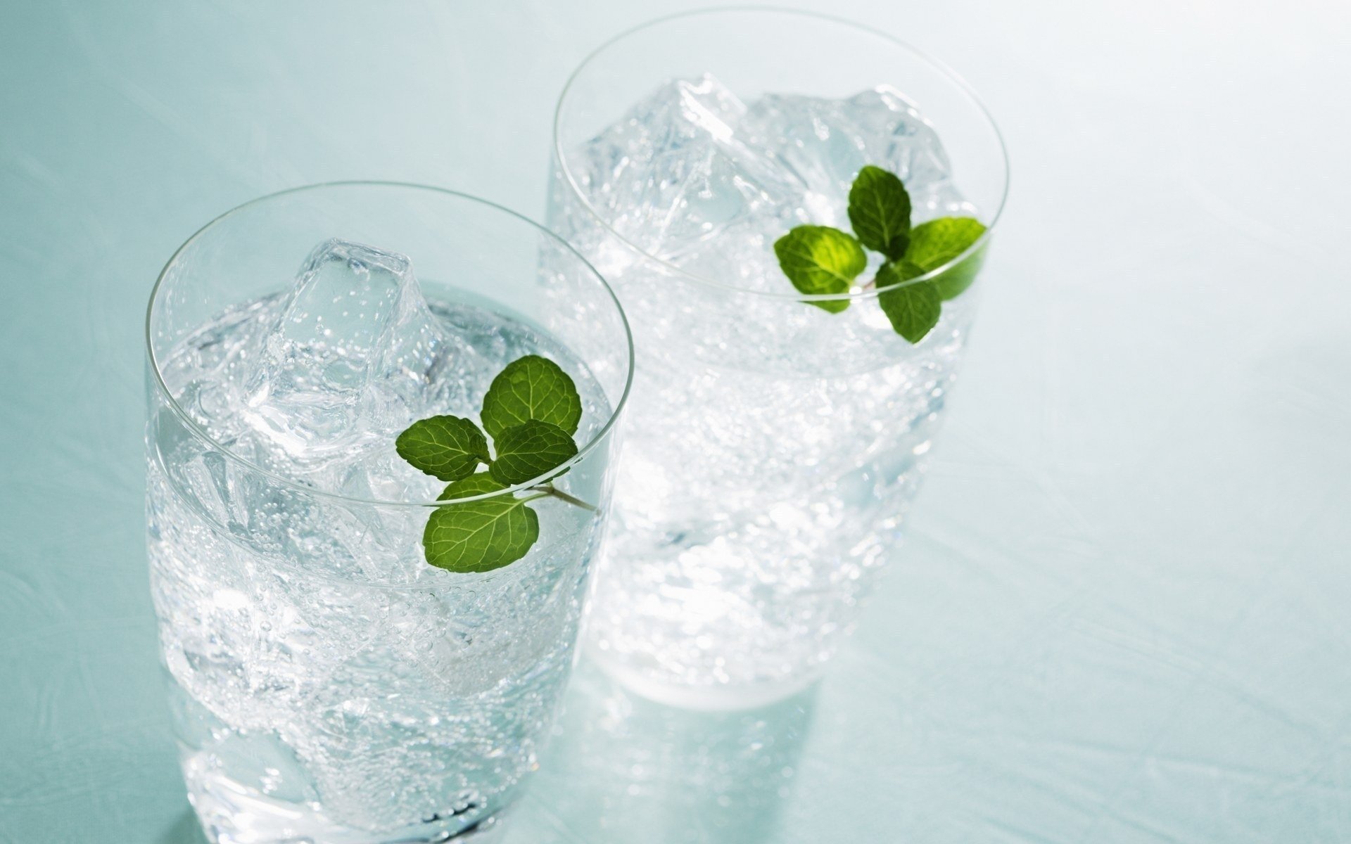 glasses, Water, Ice, Mint, Simple background Wallpaper