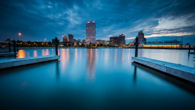 Milwaukee, Wisconsin, Cityscape, Water, Sky, Evening HD Wallpaper Desktop Background