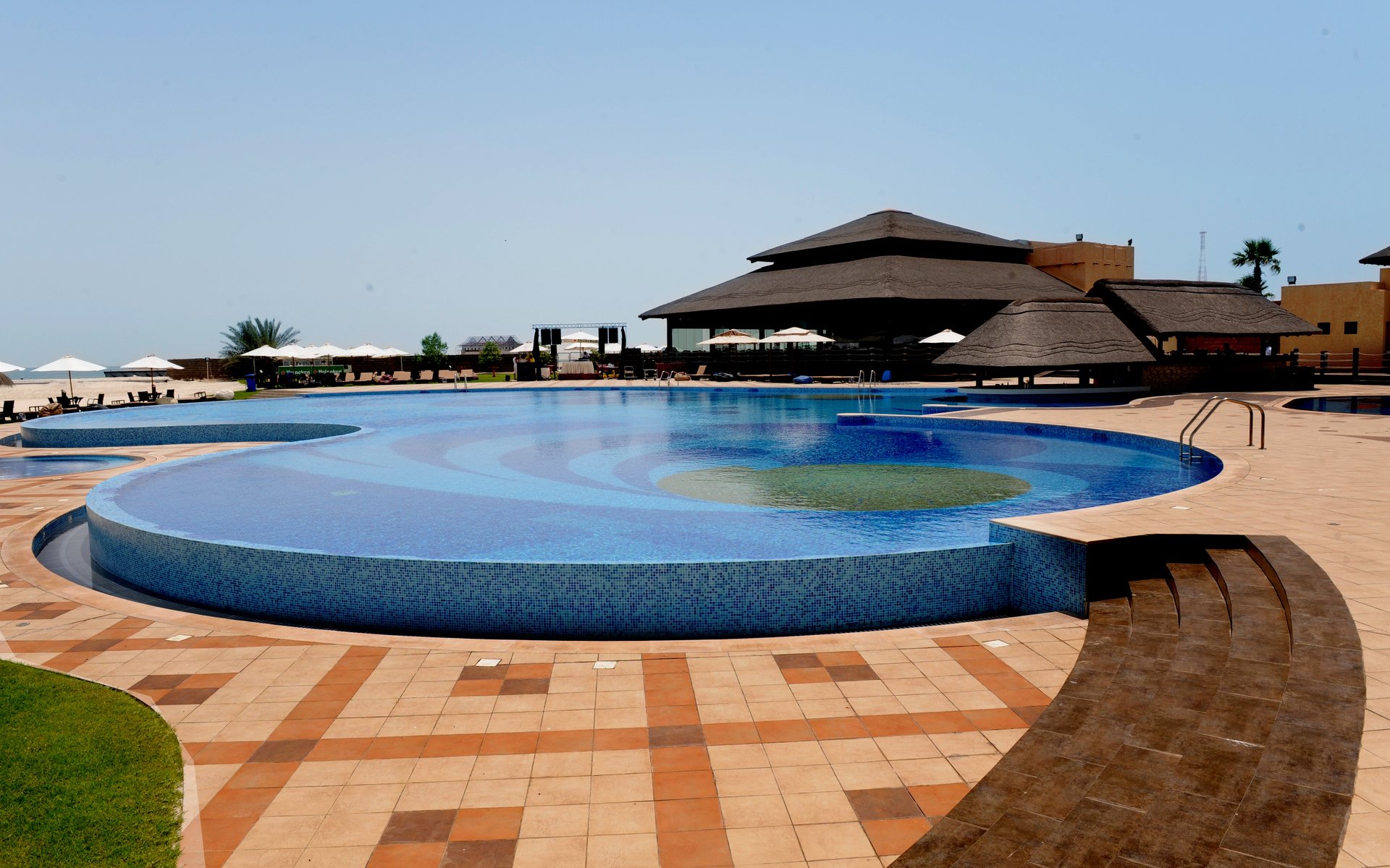 swimming pool, Beach, Bungalow, Resort Wallpaper